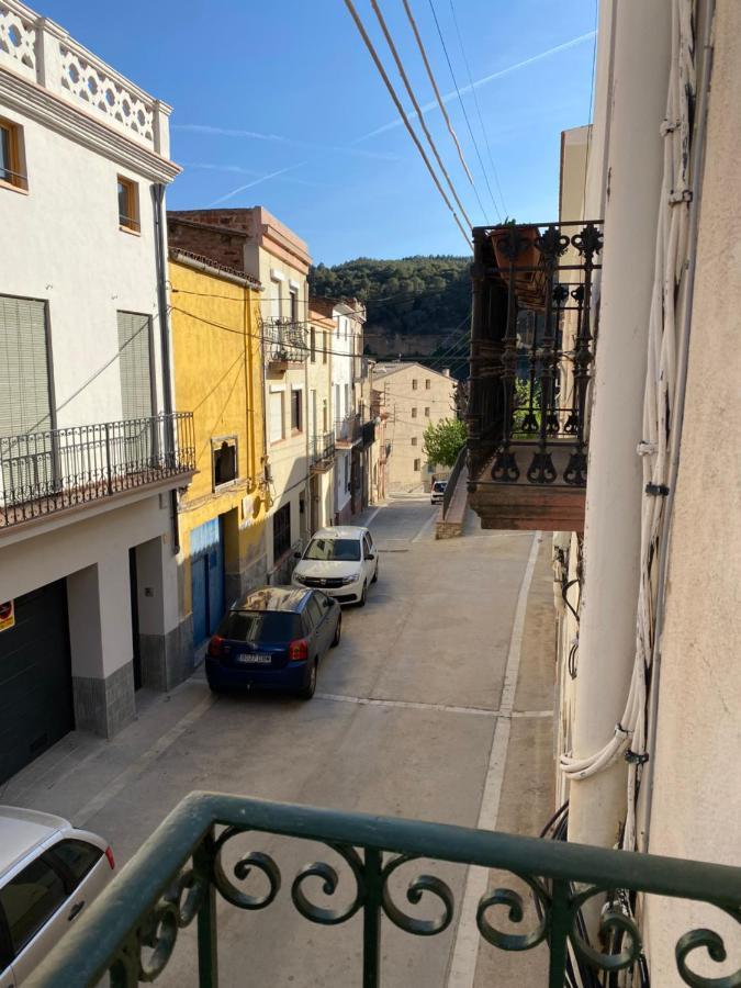 منزل الضيف Piera  في La Casa Vella El Bedorc المظهر الخارجي الصورة